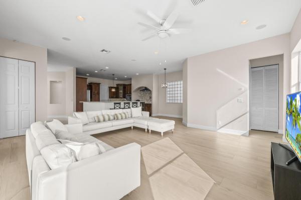 Artesa, 4096 Artesa Dr, Boynton Beach, Florida 33436, image 2