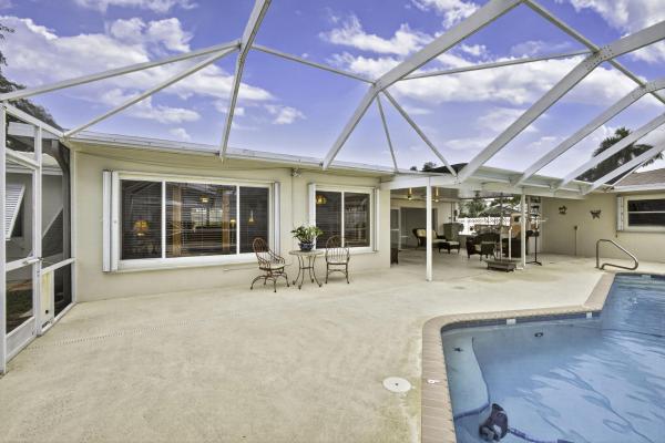 1610 Crest Dr, Lake Worth, Florida 33461, image 1