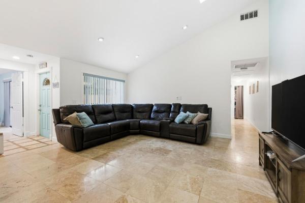 Westwood Gardens, 5284 Eagle Lake Dr, Palm Beach Gardens, Florida 33418, image 1