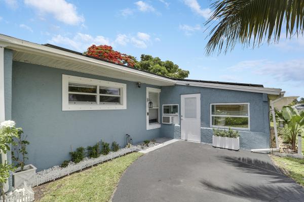 Palm Beach Square, 9277 Bloomfield Dr, Palm Beach Gardens, Florida 33410, image 1