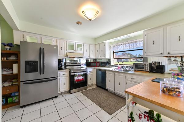 Greentree Villas, 10135 Eaglewood Ter #B, Boynton Beach, Florida 33436, image 2