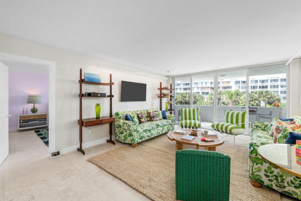 Carlyle House, 2773 S Ocean Blvd #2090, Palm Beach, Florida 33480, image 1
