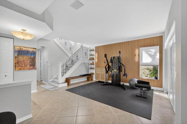 Isle Verde, 166 Isle Verde Way, Palm Beach Gardens, Florida 33418, image 2