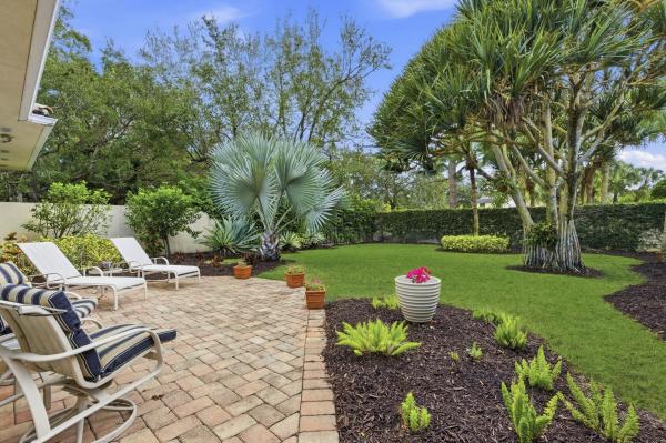 Oaks East, 325 Kelsey Park Cir, Palm Beach Gardens, Florida 33410, image 1