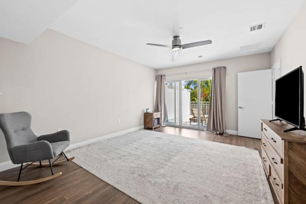 Gateway Park, 830 NE 19th Ave, Fort Lauderdale, Florida 33304, image 1