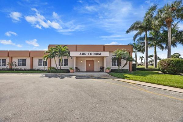 Dudley At Cresthaven Villas, 2545 Dudley Dr W, West Palm Beach, Florida 33415, image 3