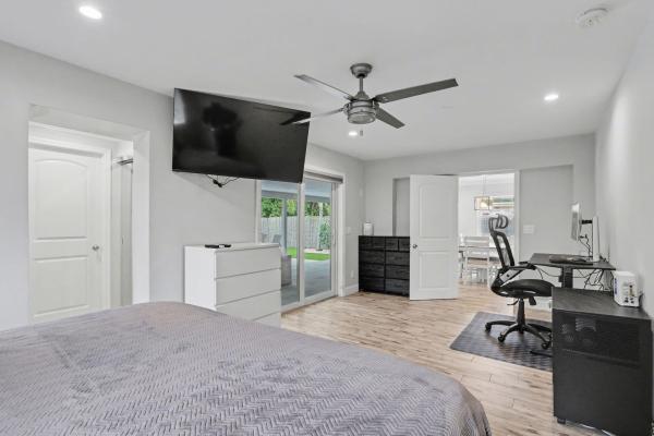Central Park, 124 SW 11th Ave, Boynton Beach, Florida 33435, image 2