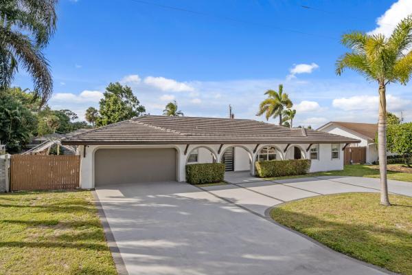 383 Denny Ct, Boca Raton, Florida 33486, image 2