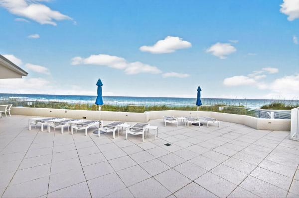 Water Glades, 5510 N Ocean Dr #2D, Riviera Beach, Florida 33404, image 1