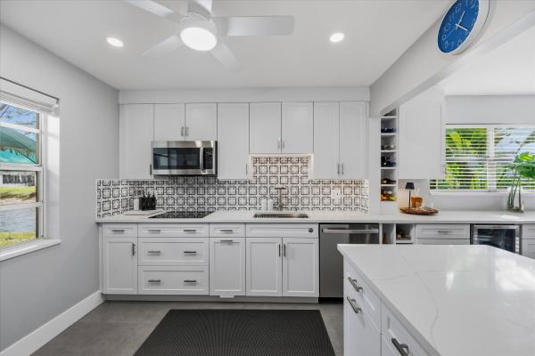 Golden Lakes Village, 154 Lake Rebecca Dr, West Palm Beach, Florida 33411, image 2