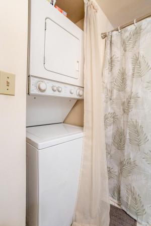 Lucerne Lakes Golf Colony, 7137 Golf Colony Ct #103, Lake Worth, Florida 33467, image 1