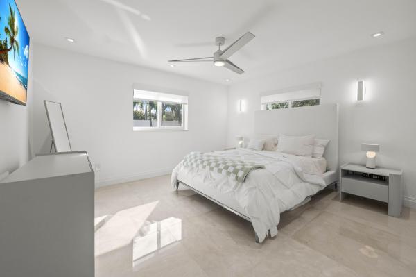 Royal Oaks Hills, 838 W Palmetto Park Rd, Boca Raton, Florida 33486, image 1