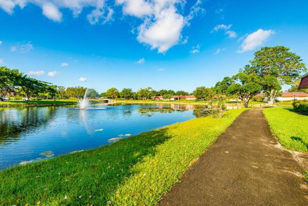 Covered Bridge, 604 Laconia Cir, Lake Worth, Florida 33467, image 2