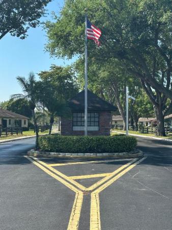 Greentree Villas, 4843 Greentree Ln #B, Boynton Beach, Florida 33436, image 2