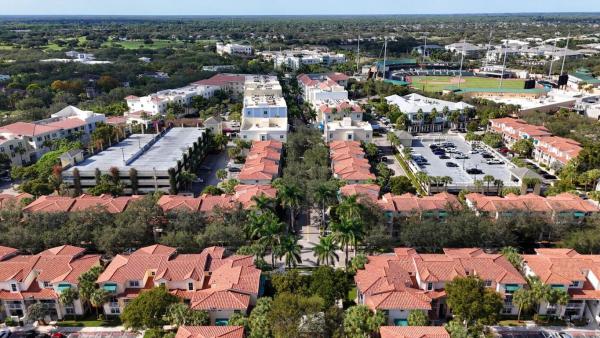 4823 Chancellor Dr #20, West Palm Beach, Florida 33458, image 1