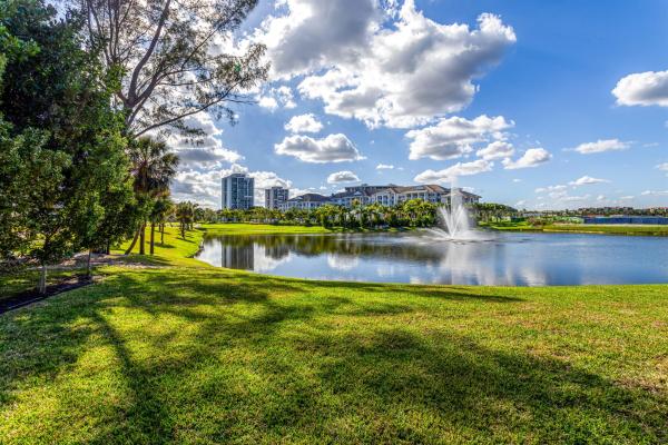 Presidential Estates, 2719 Embassy Dr, West Palm Beach, Florida 33401, image 2