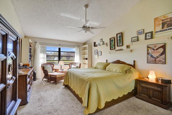 Camino Woods 2, 6010 Petaluma Dr, Boca Raton, Florida 33433, image 2