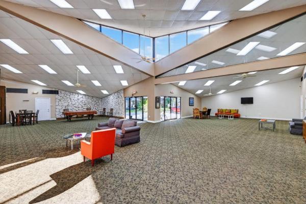 Sands Point, 8351 Sands Point Blvd #310A, Tamarac, Florida 33321, image 1