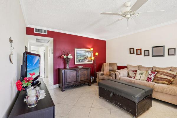 104 Oakridge H, Deerfield Beach, Florida 33442, image 1
