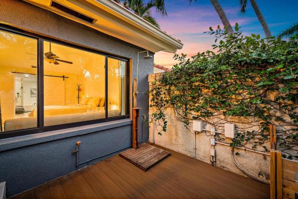 Saratoga Pointe, 2805 Cuyahoga Ln, West Palm Beach, Florida 33409, image 1