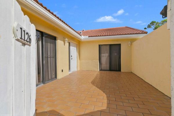 Sugar Pond Manor, 1120 Hyacinth Pl, Wellington, Florida 33414, image 1