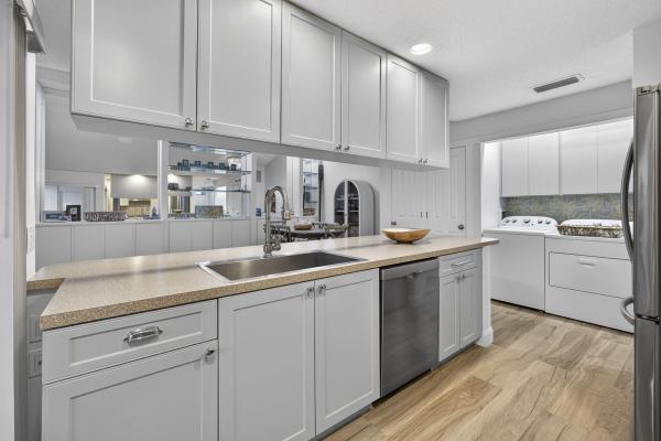 Sun Terrace At The Oaks, 7502 Geminata Oak Ct, Palm Beach Gardens, Florida 33410, image 2