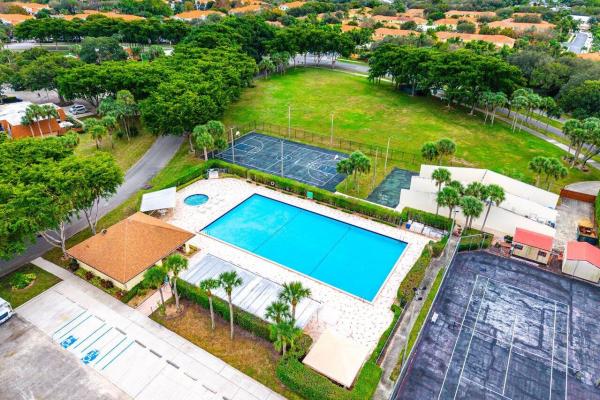 Sandalwood At Boynton Beach, 304 Live Oak Ln, Boynton Beach, Florida 33436, image 3