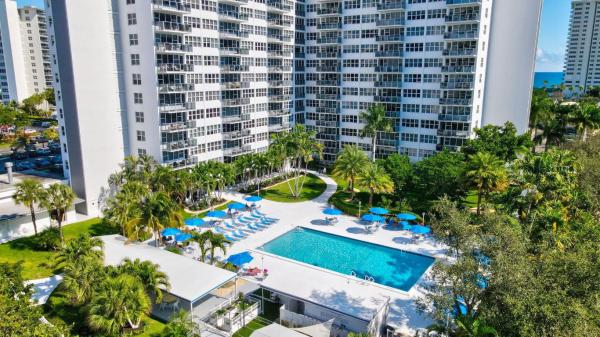 Coral Ridge Towers South, 3333 NE 34th St #314, Fort Lauderdale, Florida 33308, image 1