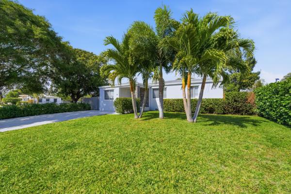 Boynton Hills, 233 NW 6th Ave, Boynton Beach, Florida 33435, image 3