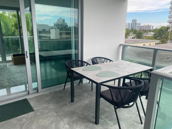 The Palms, 1133 102nd St #403, Bay Harbor Islands, Florida 33154, image 1