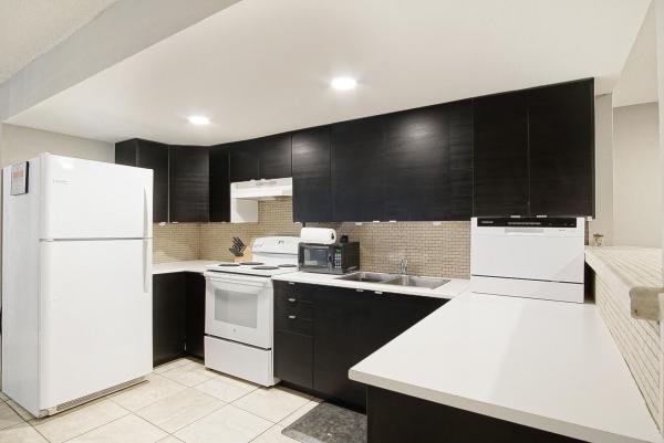 Fort Pierce Residential, 1002 Avenue E, Fort Pierce, Florida 34950, image 3