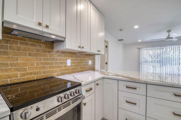 10084 Meridian Way #4, Palm Beach Gardens, Florida 33410, image 1