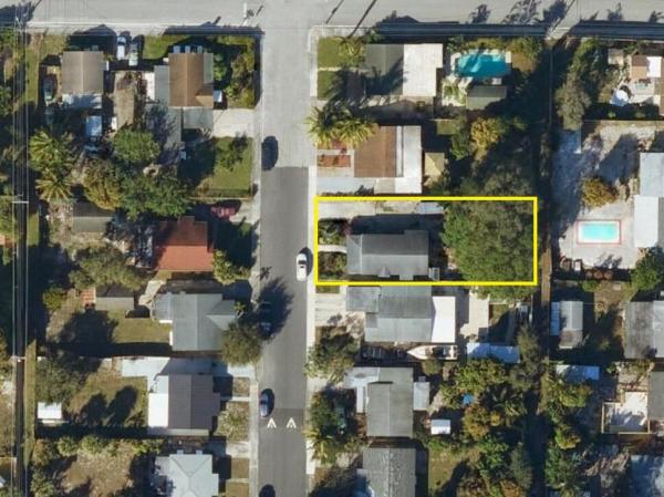 Lake Worth Town, 522 N B St, Lake Worth Beach, Florida 33460, image 1