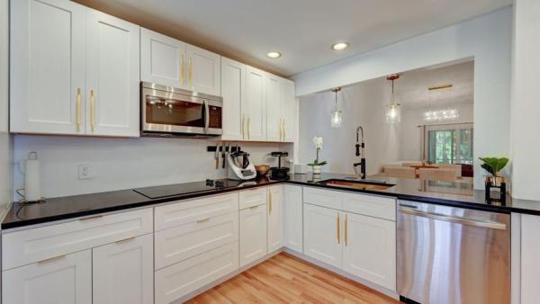 Canary Palm Club, 6660 Canary Palm Cir, Boca Raton, Florida 33433, image 1