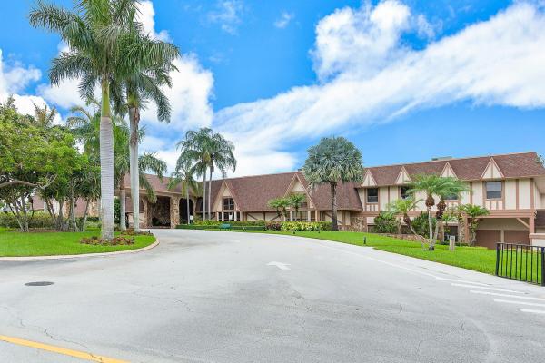 Huntington Lakes 5, 7270 Ashford Pl #107, Delray Beach, Florida 33446, image 1