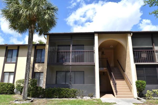 Pine Ridge North 4, 815 Sky Pine Way #C2, Greenacres, Florida 33415, image 3