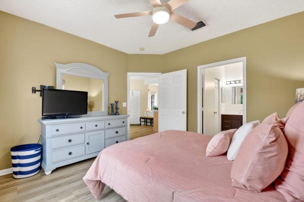 Santa Cruz, 9876 Kamena Cir, Boynton Beach, Florida 33436, image 1