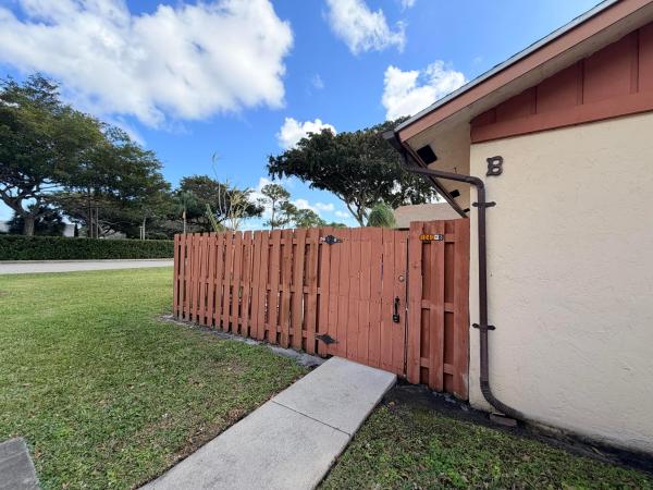 Summit Place, 1040 Summit Place Cir #B, West Palm Beach, Florida 33415, image 3
