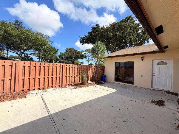 Summit Place, 1040 Summit Place Cir #B, West Palm Beach, Florida 33415, image 1