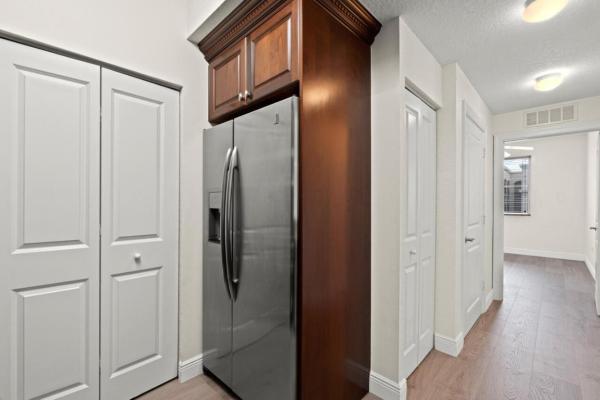 Vizcaya Lakes, 1660 Renaissance Commons Blvd #2524, Boynton Beach, Florida 33426, image 1