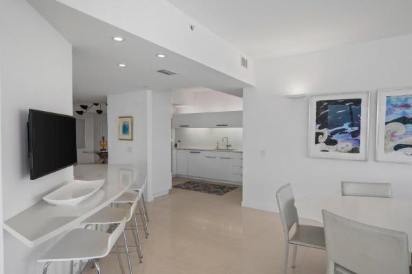2100 At Sloan's Curve, 2100 S Ocean Blvd, Palm Beach, Florida 33480, image 3