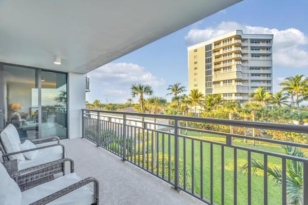 The Barclay Beach Club, 2800 N Highway A1a #302, Fort Pierce, Florida 34949, image 1