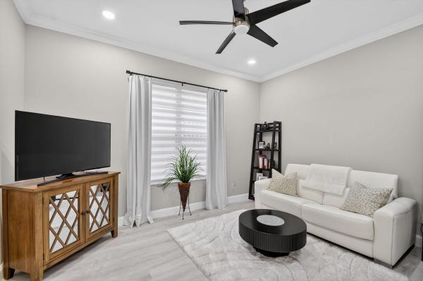 Valencia Shores, 7821 Kingsley Palm Ter, Lake Worth, Florida 33467, image 2