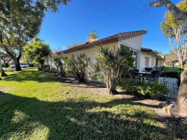 Huntington Pointe, 6071 Millington Way, Delray Beach, Florida 33484, image 1