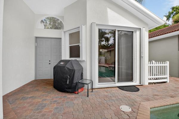 The Club At Indian Lakes, 6032 Rossmoor Lakes Ct, Boynton Beach, Florida 33437, image 1