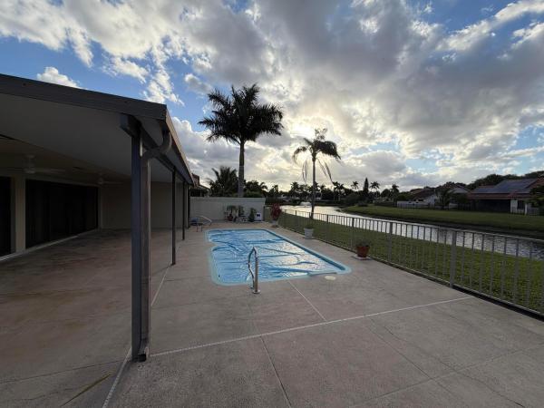 Saratoga Pointe, 2880 Gettysburg Ln, West Palm Beach, Florida 33409, image 2