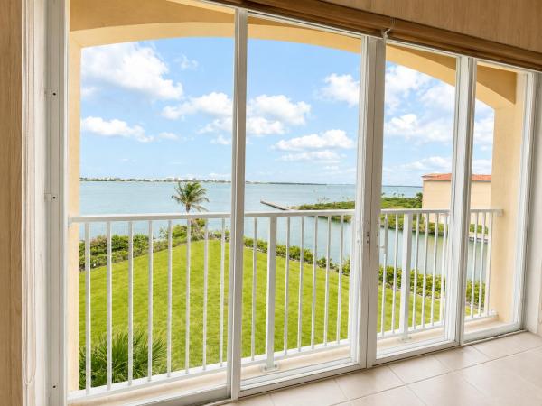 Harbour Isle East, 4 Harbour Isle Dr #Ph-4, Fort Pierce, Florida 34949, image 3