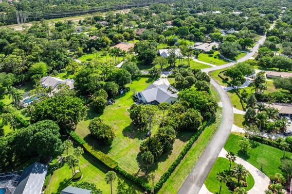 Paddock Park 1 Of Wellington, 14936 Horseshoe Trce, Wellington, Florida 33414, image 1