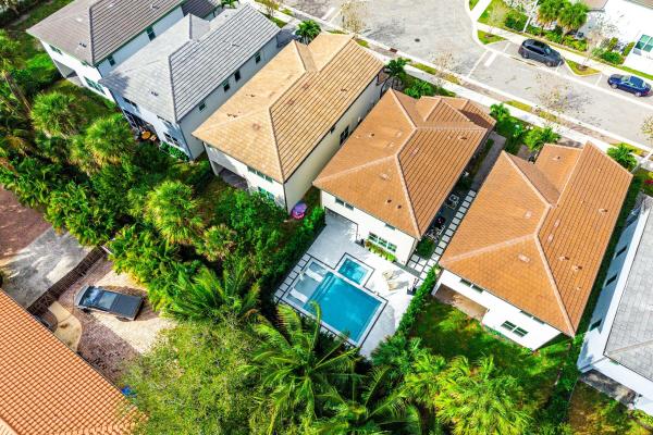 Banyan Court, 4310 Buttonwood Dr, Delray Beach, Florida 33445, image 1