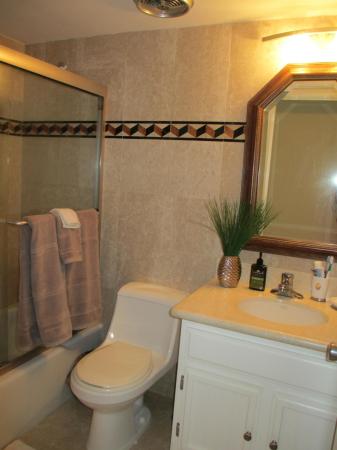 Bridgewood Townhouses At Boca West Country Club, 1405 Bridgewood Dr, Boca Raton, Florida 33434, image 2
